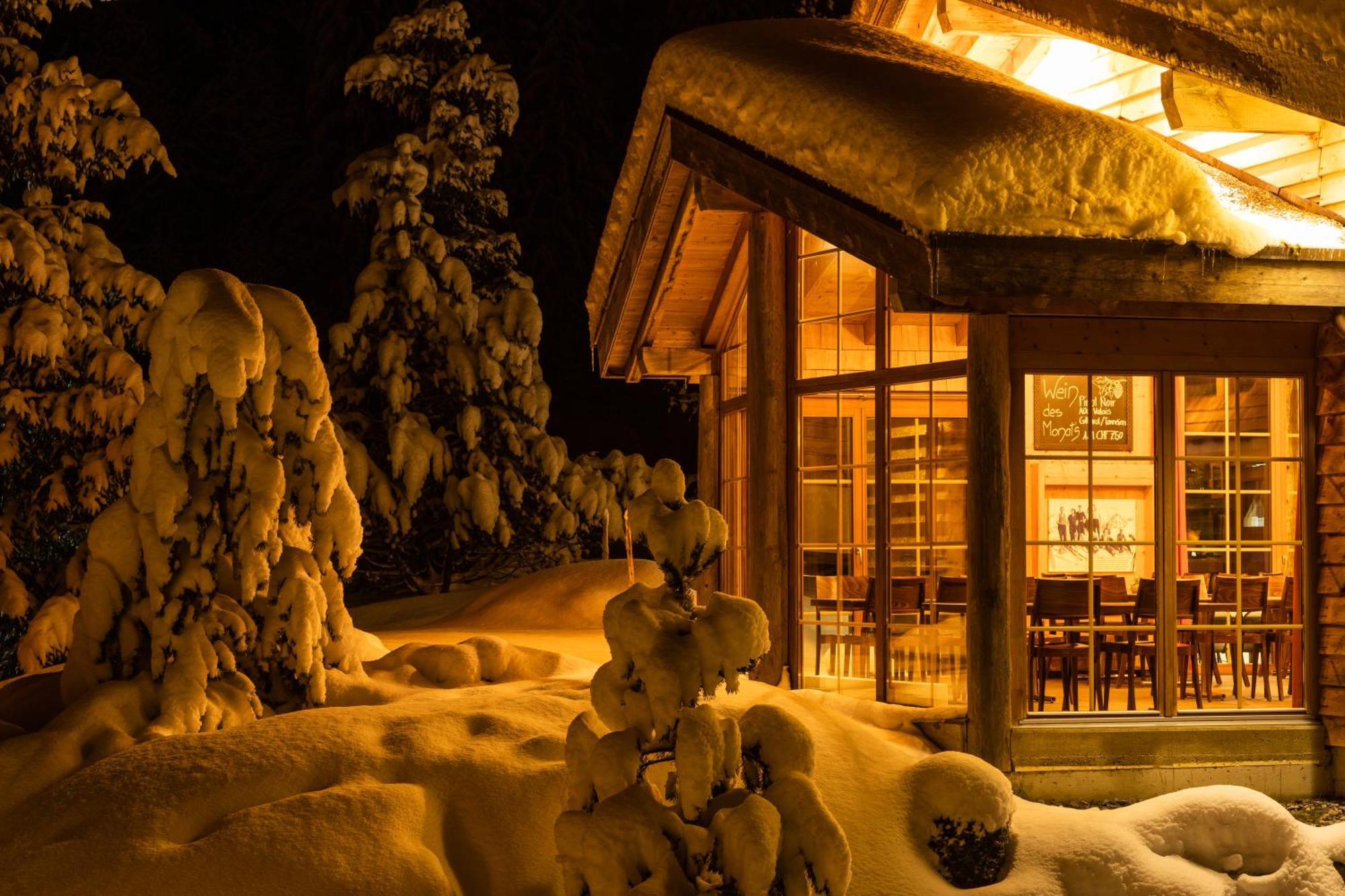 Huettenhotel Husky Lodge Muotathal Bagian luar foto