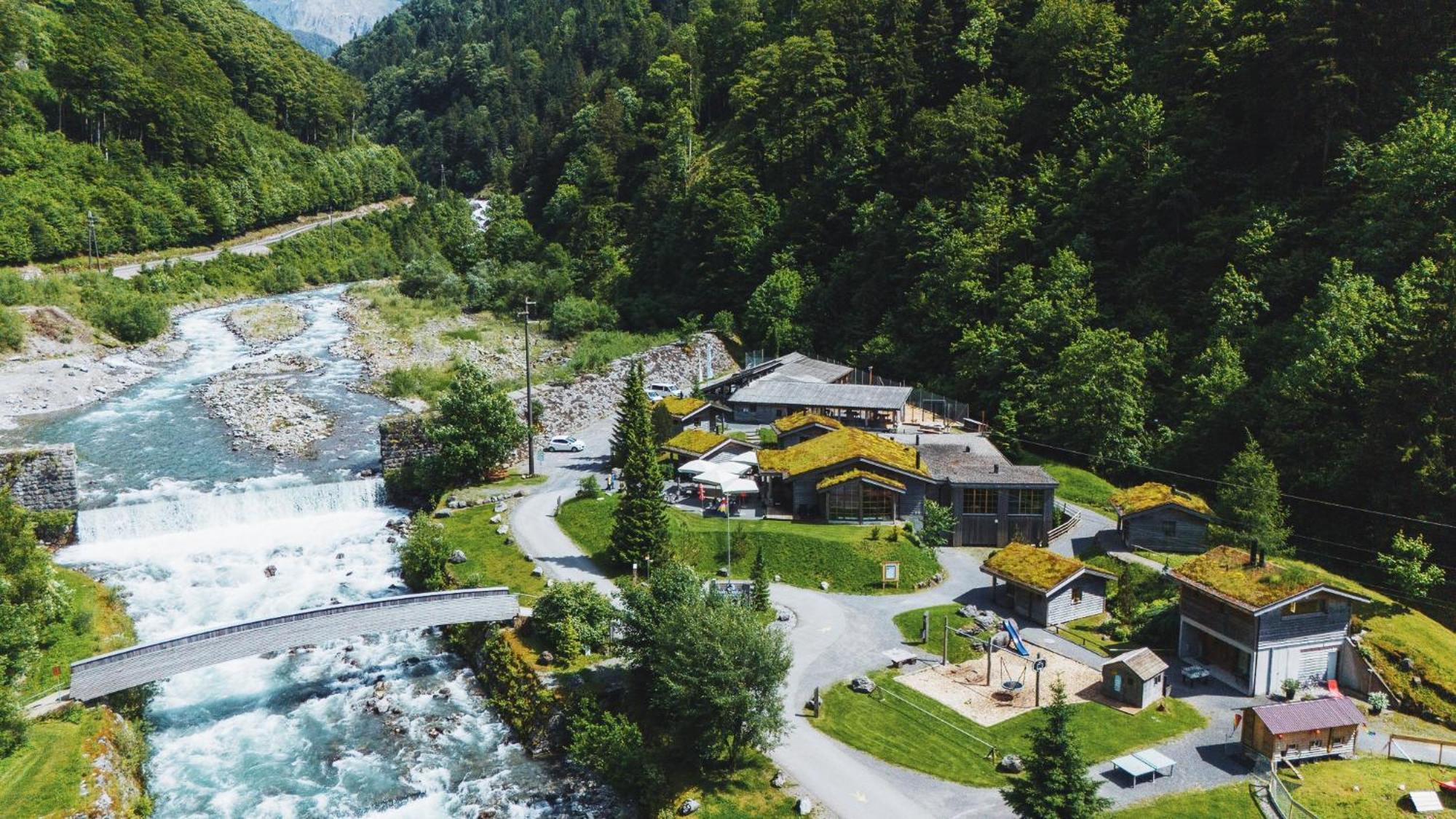 Huettenhotel Husky Lodge Muotathal Bagian luar foto