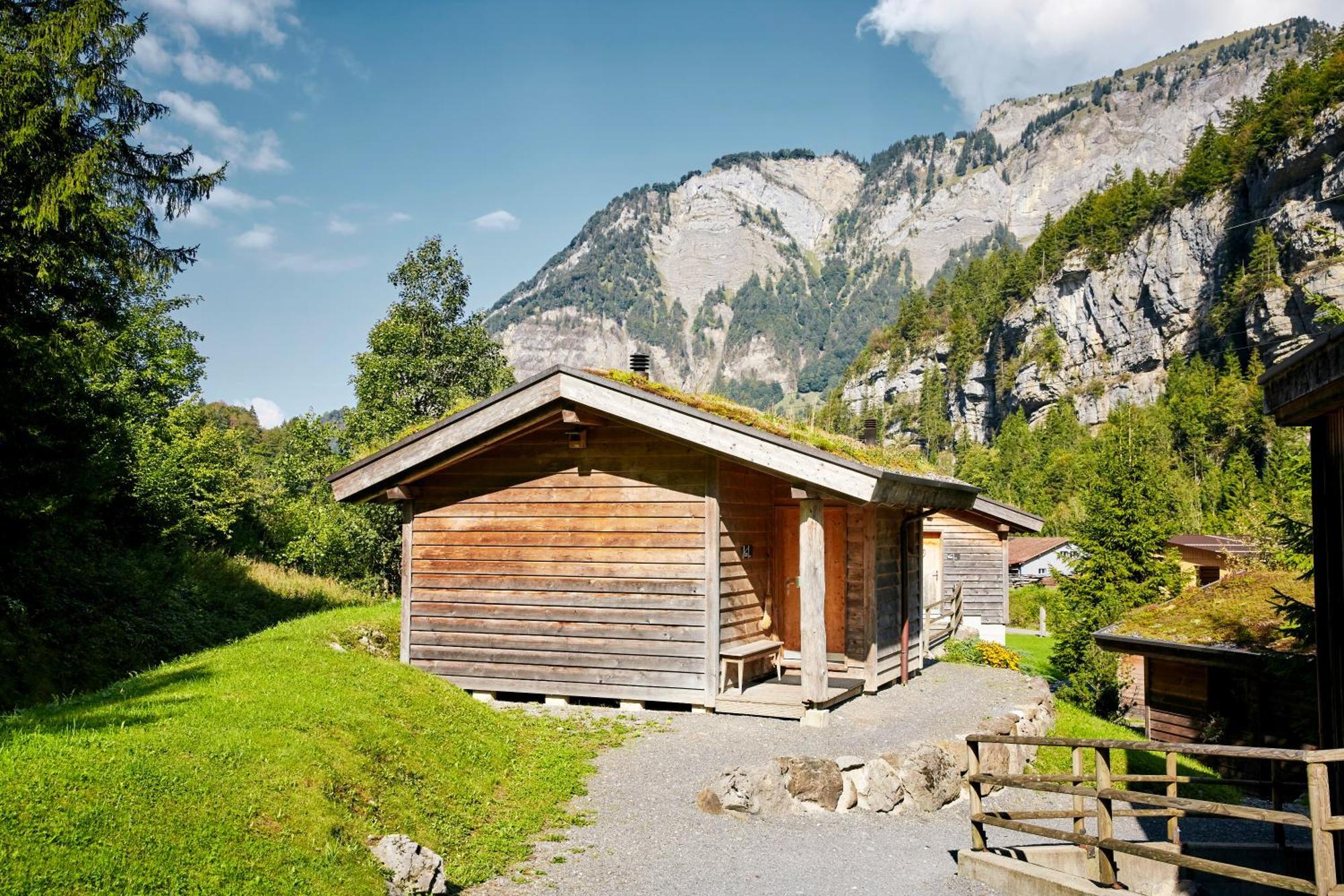 Huettenhotel Husky Lodge Muotathal Bagian luar foto