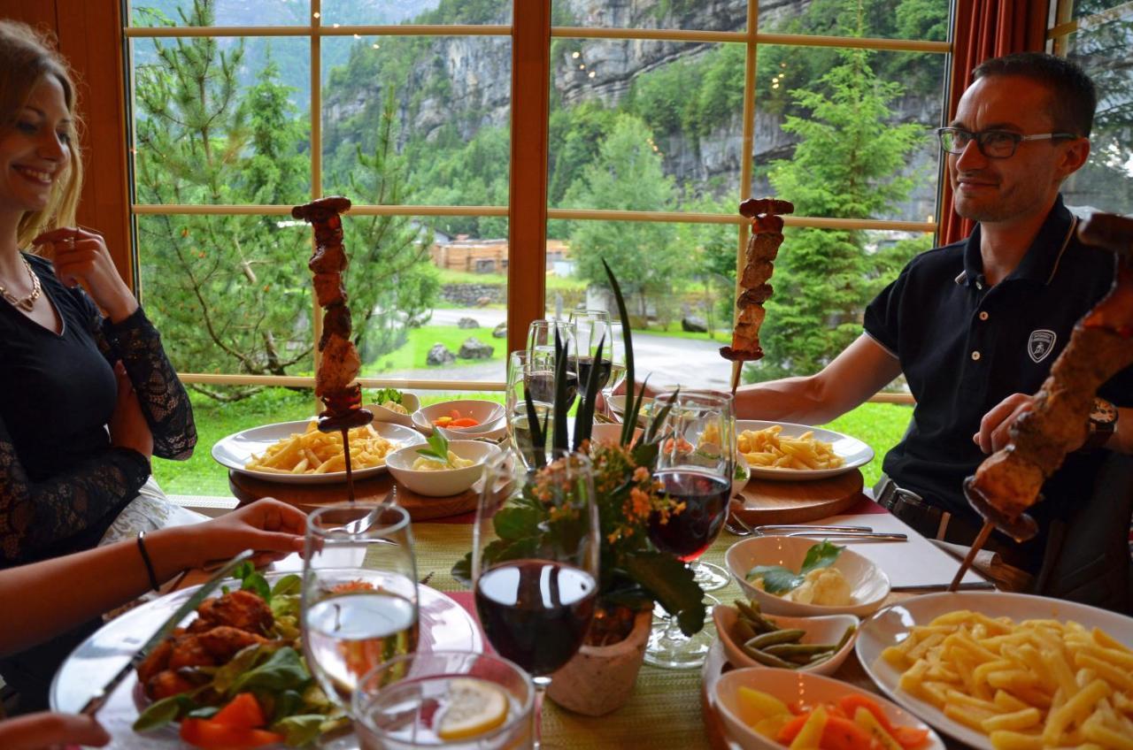 Huettenhotel Husky Lodge Muotathal Bagian luar foto