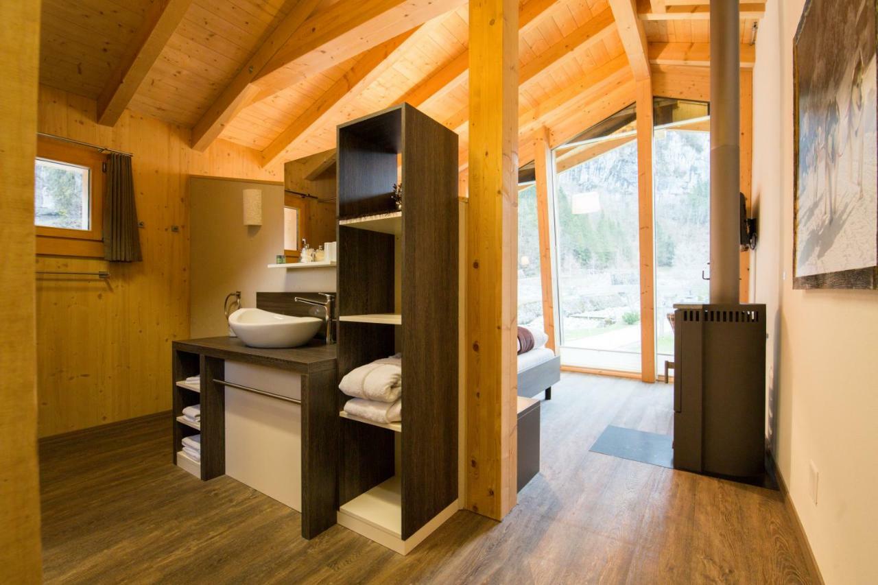 Huettenhotel Husky Lodge Muotathal Bagian luar foto